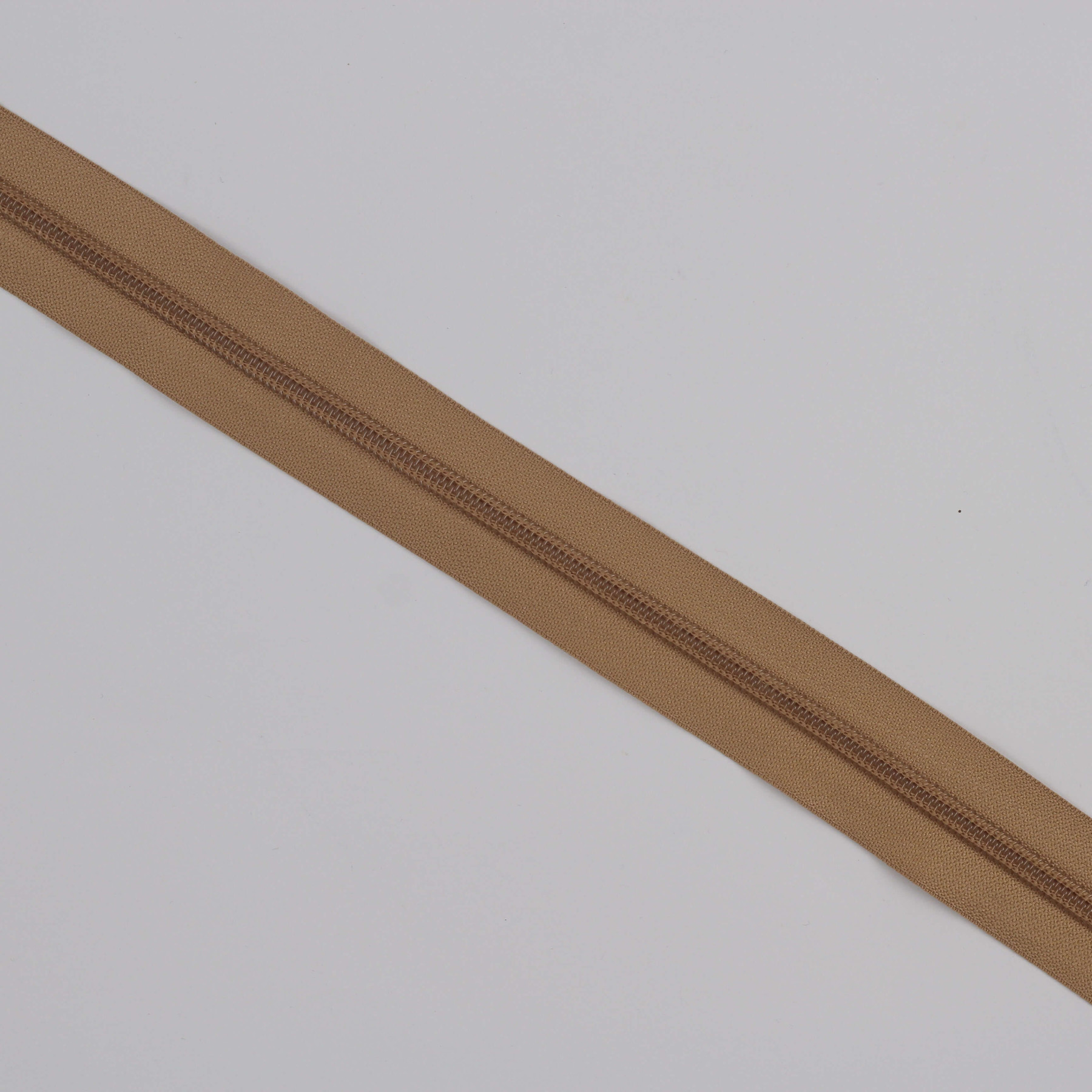Fecho Zip 6 mm a metro -castanho chocolate claro